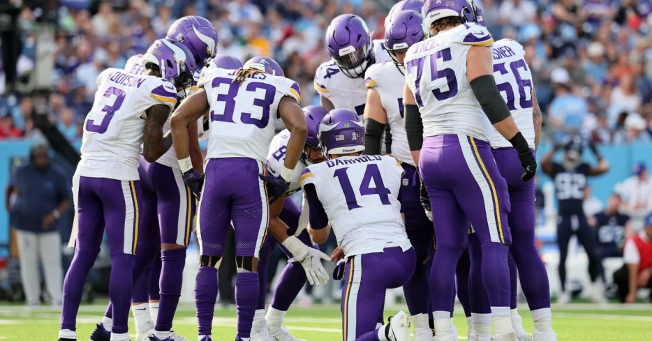 Vikings Links: Gotta Love Being 8-2