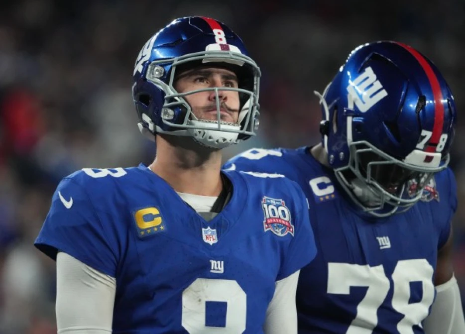 Giants player blasts 'weak' demotion of Daniel Jones, calls it 'trash'