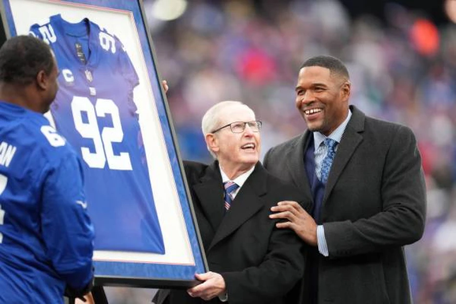 Michael Strahan makes emotional case for Tom Coughlin's HOF bid