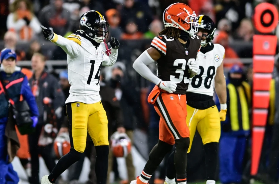 Browns CB Fires Back at Pickens after Post-Game Scrum