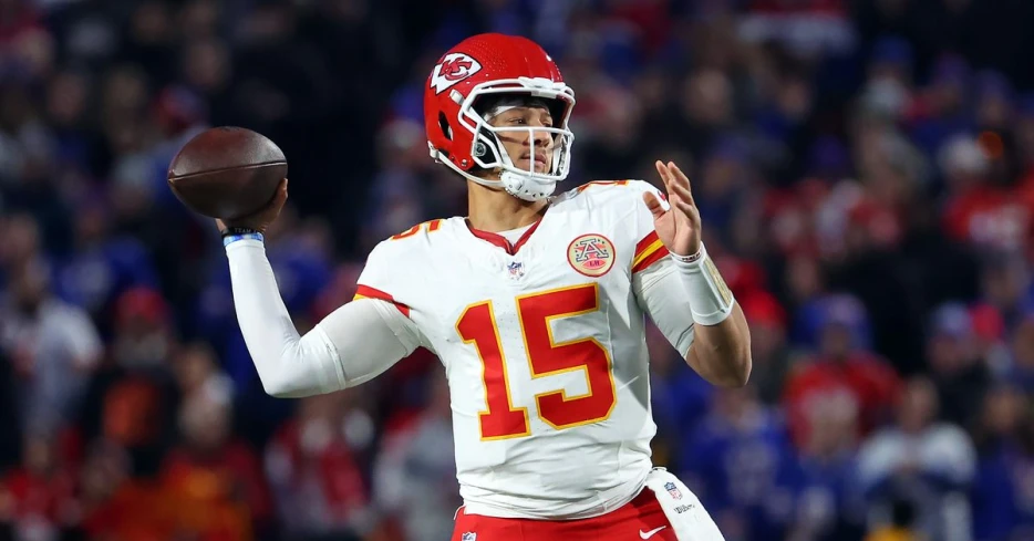 Patrick Mahomes hoping to bounce back against improving Panthers team