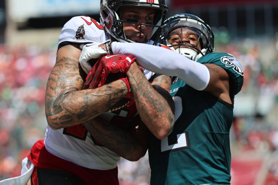 Mike Evans Fantasy Hub: Week 12 Injury Update, Start/Sit Advice, Projections, and More