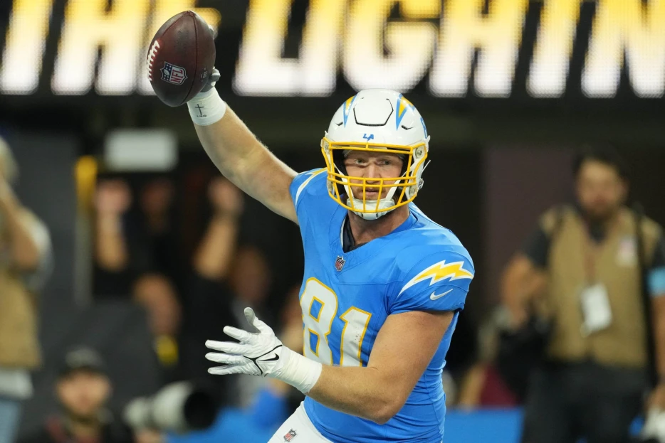 Fantasy Tight End Streamers Week 13: Will Dissly, Zach Ertz, and Hunter Henry Are Top TEs To Target