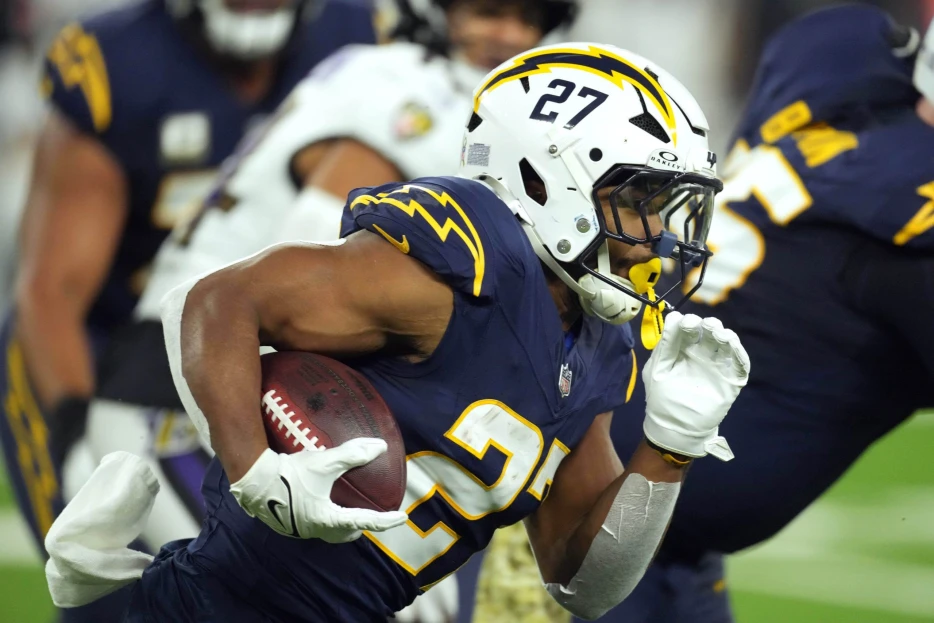 ‘My Heart Breaks for Him’ – Chargers Fans React to J.K. Dobbins’ Latest Injury Setback