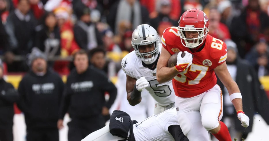 The AP staff (and our readers) pick the Chiefs-Raiders game