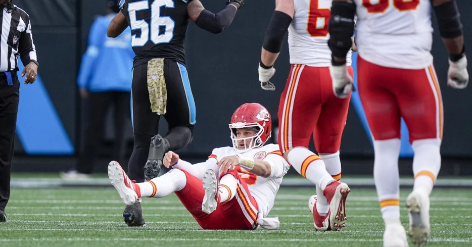 Arrowheadlines: The Chiefs need a wake up call