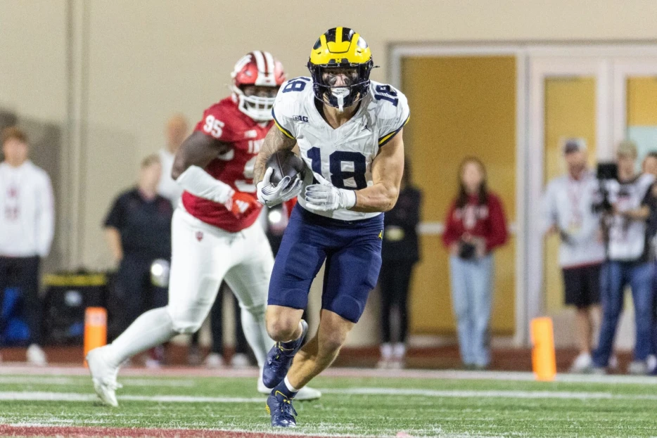 Michigan TE Colston Loveland Declares For 2025 NFL Draft