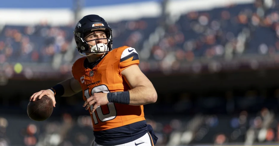 Broncos vs Charger odds, spread, winner picks, predictions for Week 16 Thursday Night