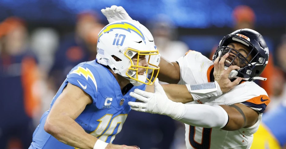 Broncos collapse in second half in 34-27 loss to Chargers