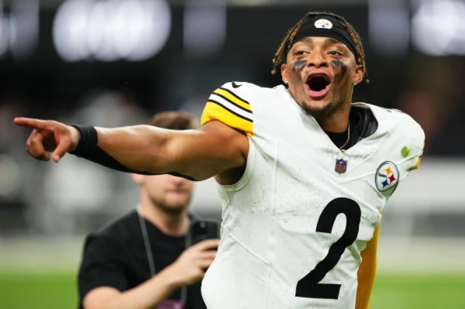 Justin Fields injury gives Steelers upper hand in Bears trade