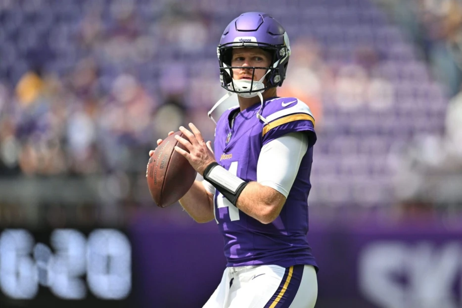 Vikings Hopeful To Retain Sam Darnold In 2025?