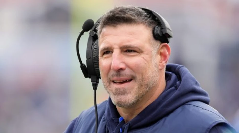 10 NFL head coaching candidates (Mike Vrabel!) for 2025 with Black