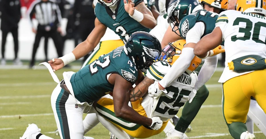 Eagles player fined for helmet-to-helmet hit on Packers’ opening kickoff