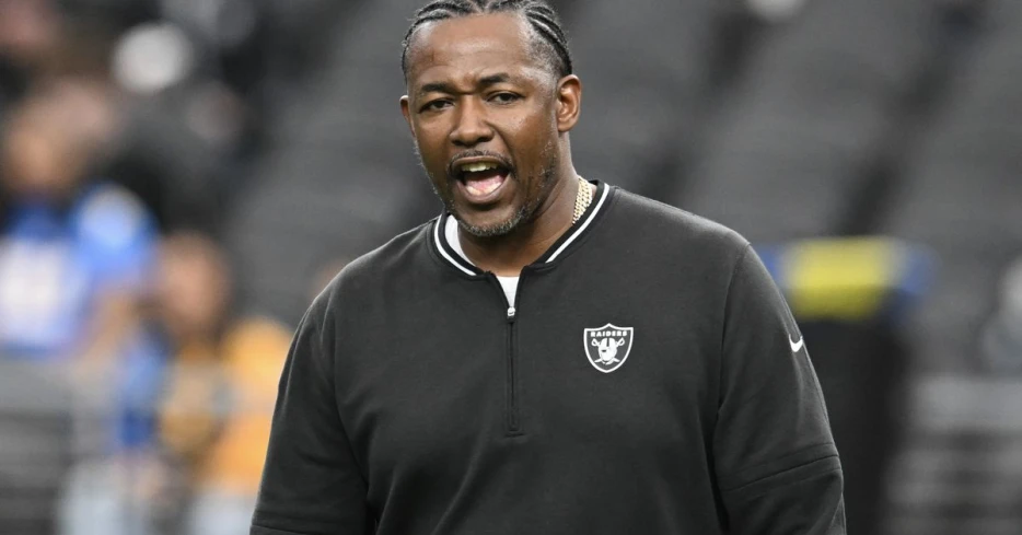 Jaguars 2025 head coach candidate profile: Raiders DC Patrick Graham