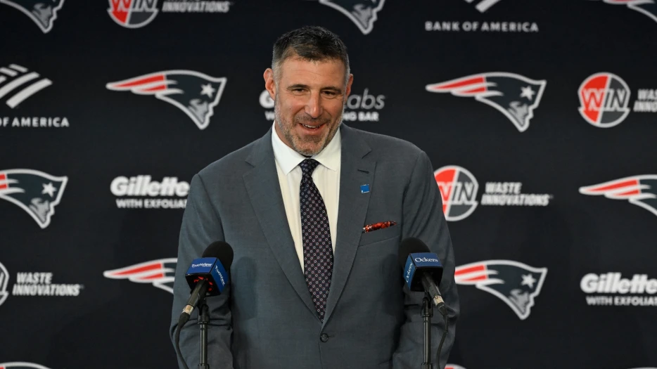 ‘Expected’ Patriots Hire Great Sign For Mike Vrabel’s Staff