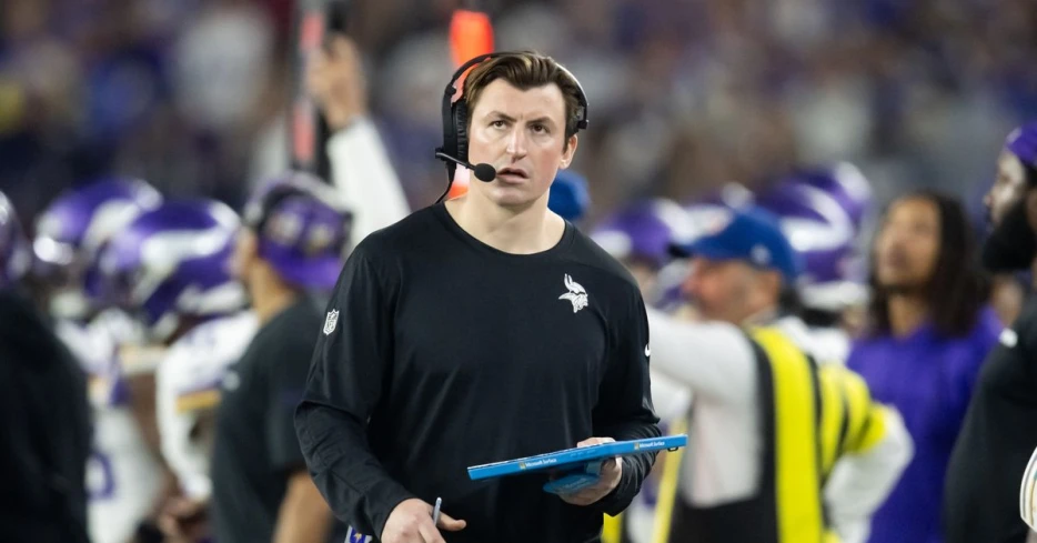 Patriots reportedly interview Vikings assistant Grant Udinski for offensive coordinator job