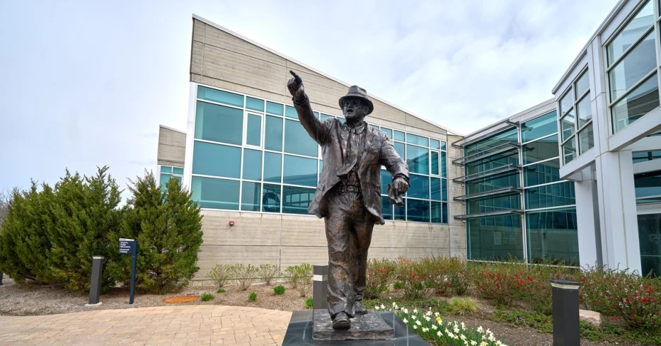 Video: Ben Johnson arrives at Halas Hall