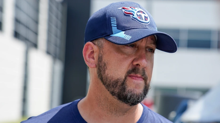 NFL Rumors: Mike Vrabel’s Ex-Assistant Available To Patriots