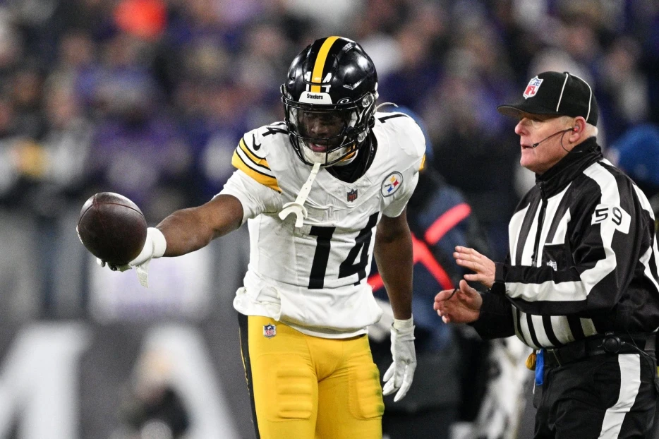 Did Steelers Star WR George Pickens Accidentally Reveal Burner Account While Pushing Back on Trade Rumors?