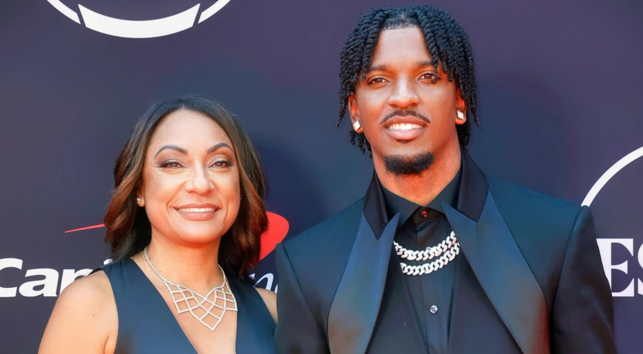 Jayden Daniels’ Mom Drops Bombshell Update On His Love Life