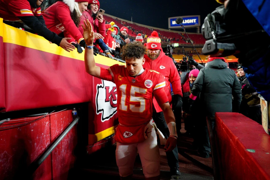 Patrick Mahomes Admits To Flopping With 6-Word Response, Addresses Rigged Accusations After Controversial Win