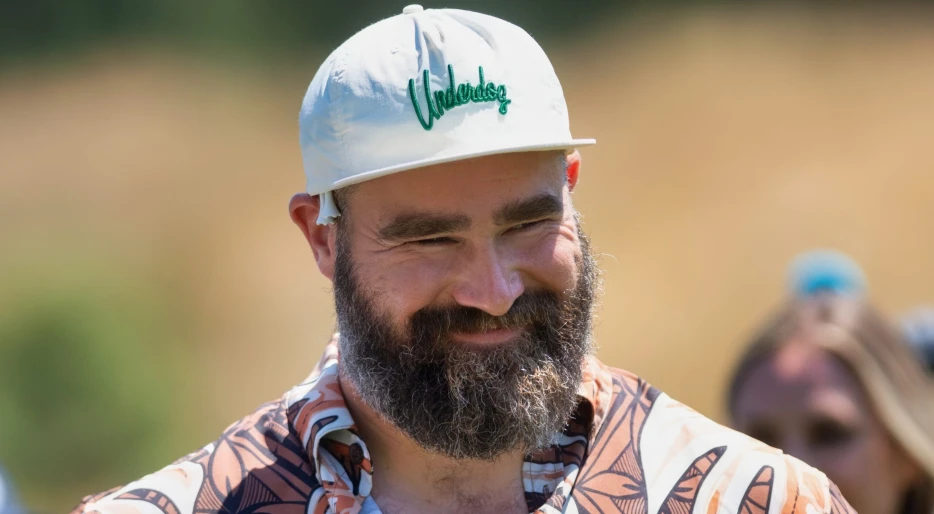 REPORT: Three People Charged In Massive Theft &amp; Forgery Case Involving Former Eagles Star Jason Kelce