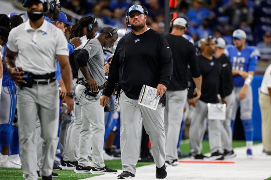 Lions OL Coach Hank Fraley Staying In Detroit