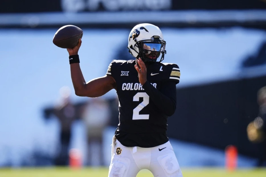 Shedeur Sanders Met With Titans’ Brass At Shrine Bowl