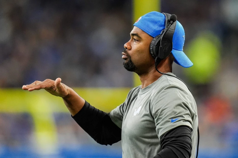 Bears Working To Hire Antwaan Randle El As Asst. HC/WRs Coach