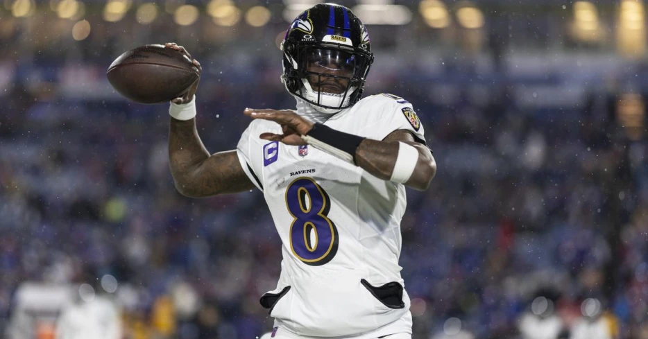 Lamar Jackson named Pro Football Writers of America MVP and OPOY by national panelists