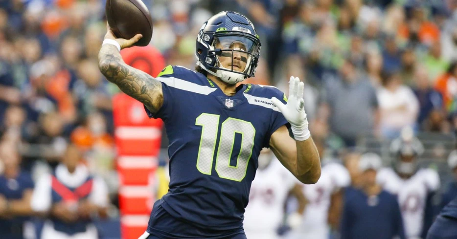 Former Seahawks quarterback signs with reigning UFL champions