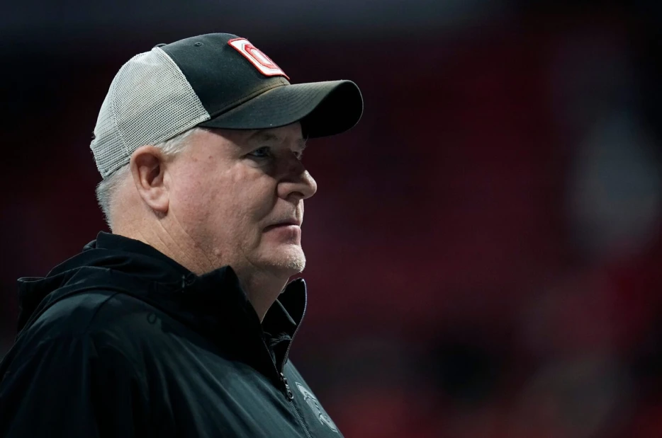 Texans, Jaguars &amp; Buccaneers Among ‘Several’ Teams Interested In Chip Kelly As OC