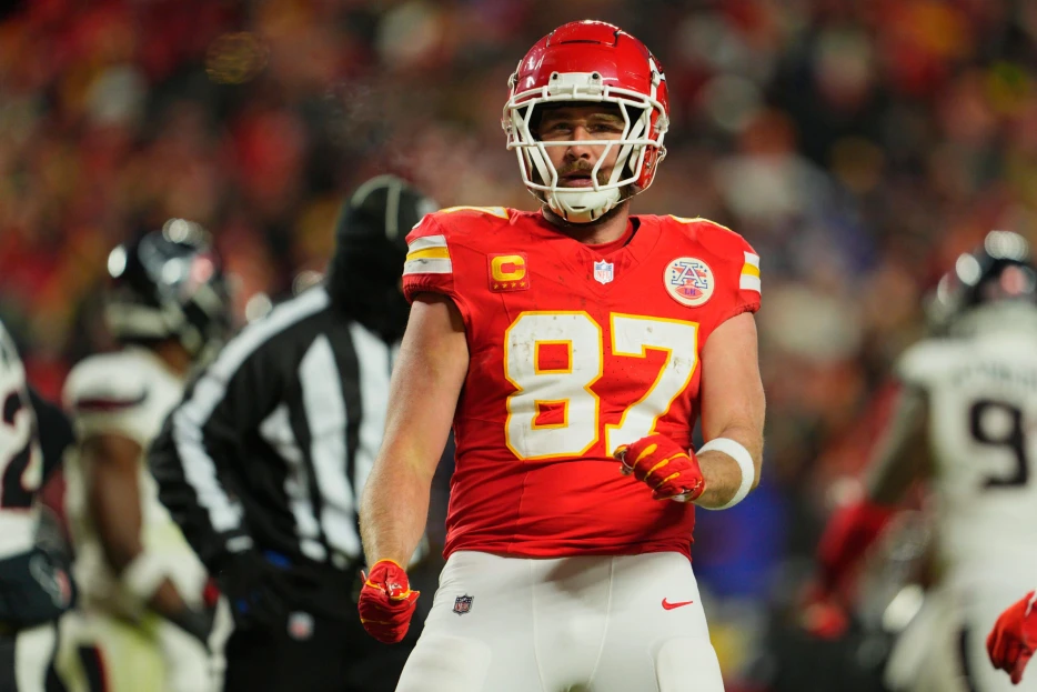 Top NFL Cut Candidates for All 32 Teams: Could Travis Kelce, Von Miller, and Geno Smith Make Way?