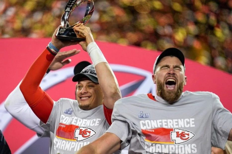 Travis Kelce Makes Feelings Clear on the NFL GOAT Debate Between Patrick Mahomes, Tom Brady