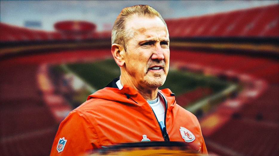 Chiefs DC Steve Spagnuolo’s play-call change that secured 4th down stop vs. Bills