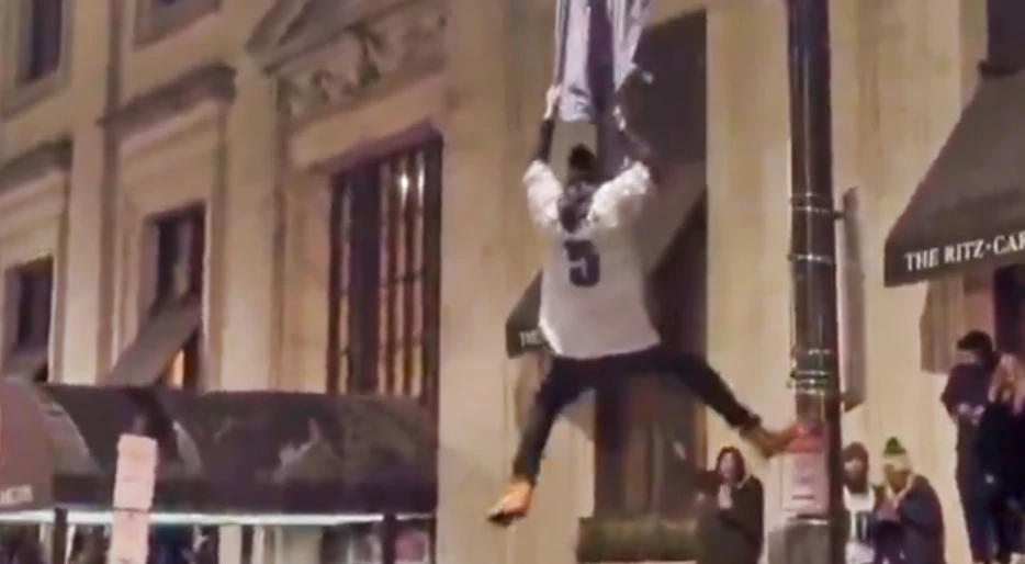 Eagles Fan Risked His Life By Flying From Light Pole During NFC Championship Celebration In The Streets Of Philly