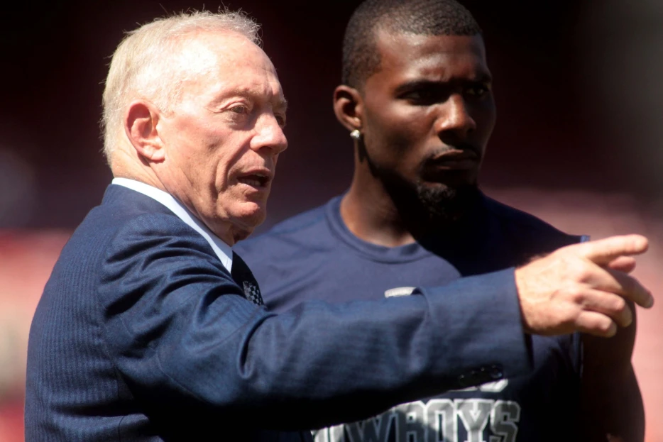 Former Cowboys Star Dez Bryant Takes Strong Anti-Jerry Jones Stance Over Brian Schottenheimer Hire