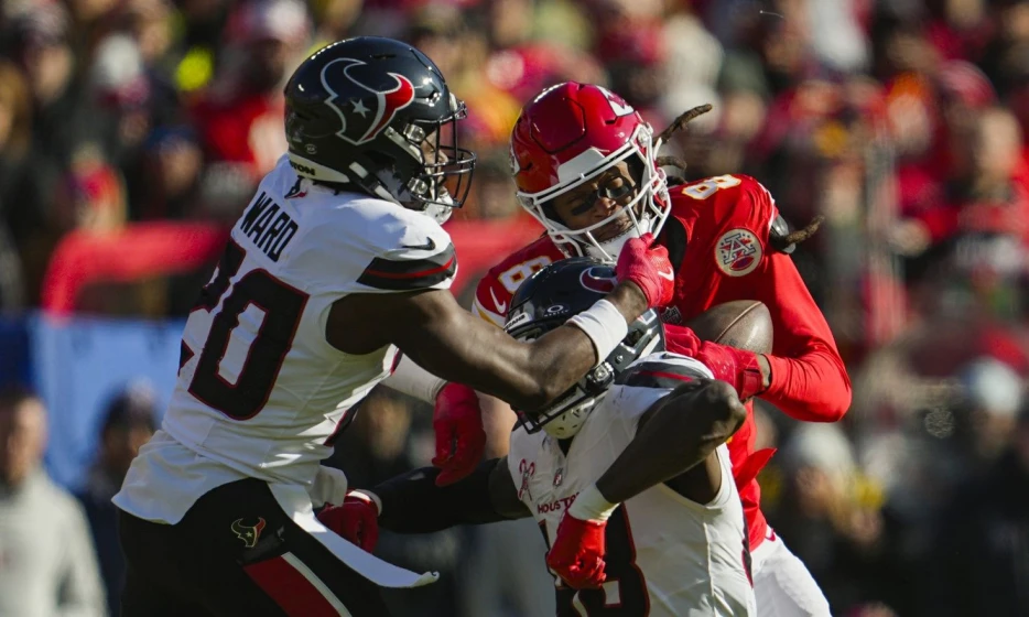 ‘I Got Traded for Some Pennies in My Prime’ — Chiefs WR DeAndre Hopkins Gets Emotional, Fires Back at Doubters After Making First Super Bowl