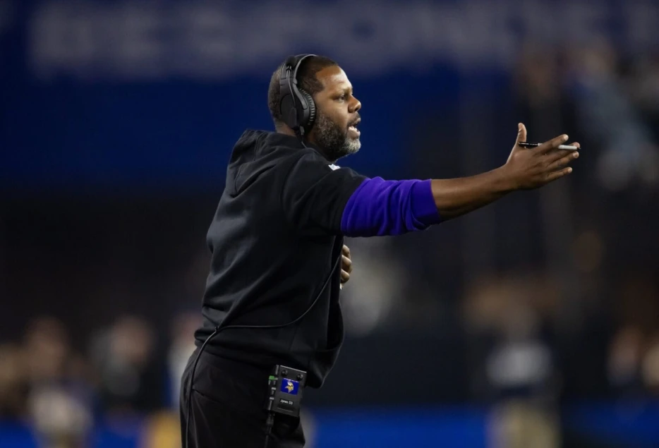 Jaguars Interviewing Vikings DB Coach Daronte Jones For DC Vacancy