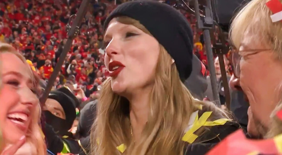 Lip Readers Think Taylor Swift Confirmed On Live TV That Her &amp; Travis Kelce Are “Getting Down Tonight” After Chiefs’ Big Win