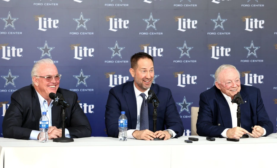 NFL Exec Rips Jerry Jones for Botching Coaching Search, Reveals Who Cowboys Should’ve Prioritized Over Brian Schottenheimer