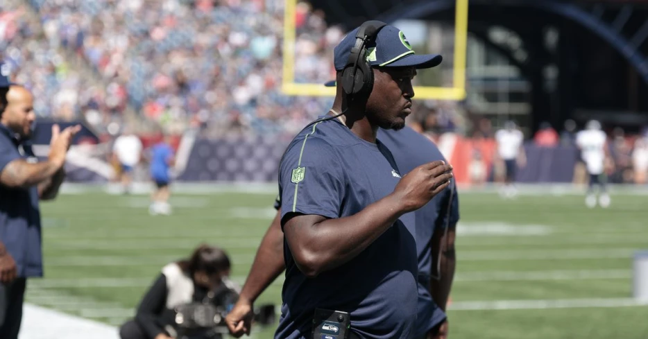 Report: Pete Carroll eyeing current Seahawks assistant for Raiders defensive coordinator