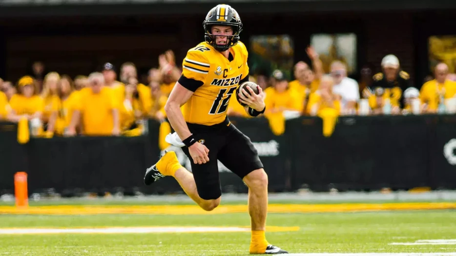 Steelers Show Persistent Interest in Sleeper Quarterback Prospect