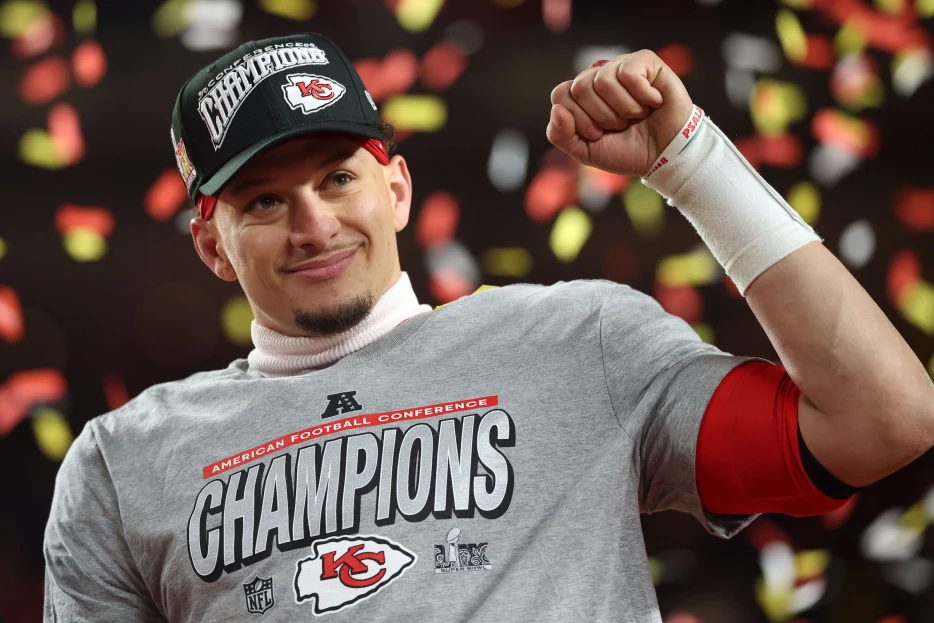 ‘That’s Insane’ – NFL Fans Amazed by Patrick Mahomes’ Incredible Milestone After AFC Championship Win