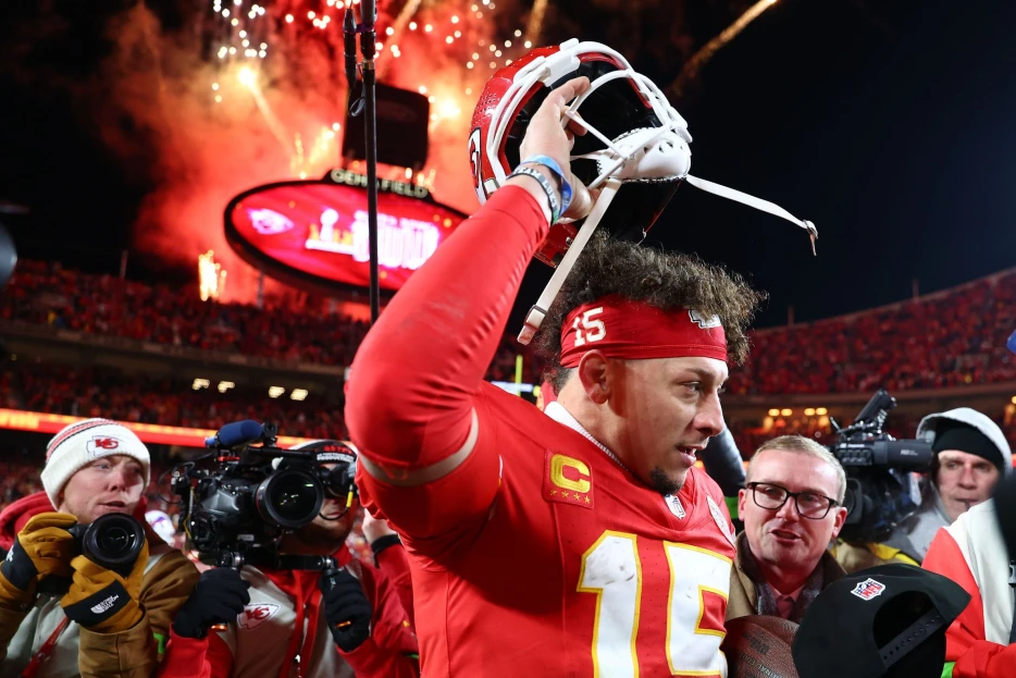 ‘Tom Cruise and Macaulay Culkin?’ – Fans Have Wild Reactions to Two NFL QBs’ Record Against Patrick Mahomes