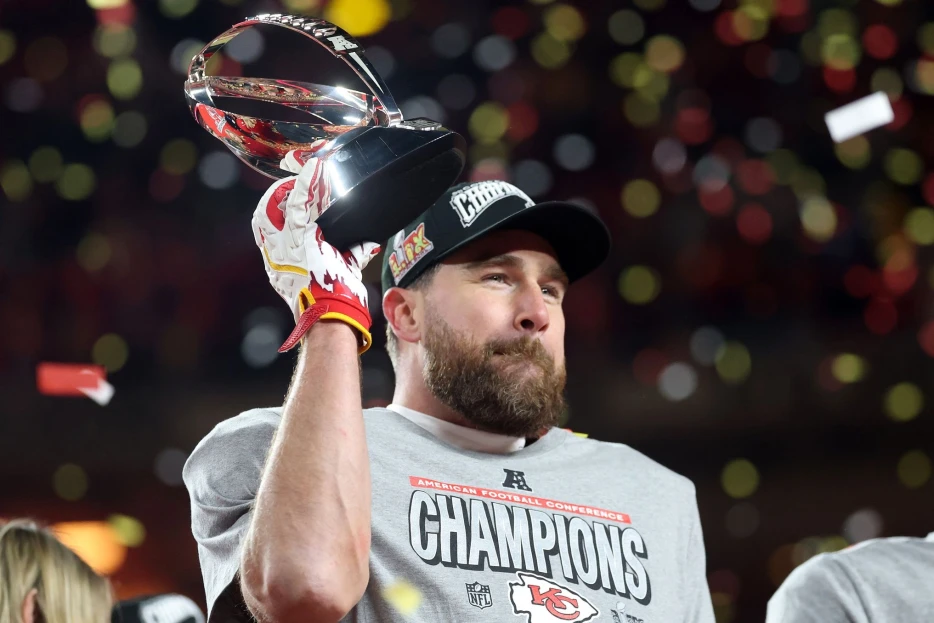 Travis Kelce Gets Choked Up When He Talks About Potentially Winning a Super Bowl for 1 Specific Chiefs Teammate