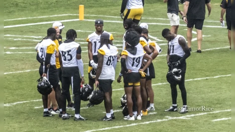 ‘We’ve Gotta Look At Improving’ Wide Receivers, Steelers’ Rooney Says