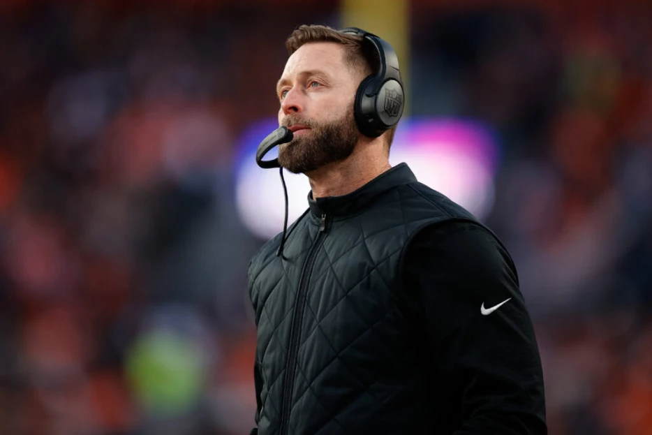 Kliff Kingsbury To Pass On Saints Interview, Will Stay With Commanders