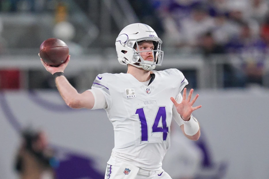 Sam Darnold Free Agency Destinations: 4 NFL Teams That Could Pursue the Vikings Breakout QB