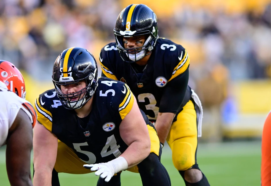 Steelers Rookie Center Zach Frazier Gets Snubbed from Pro Bowl